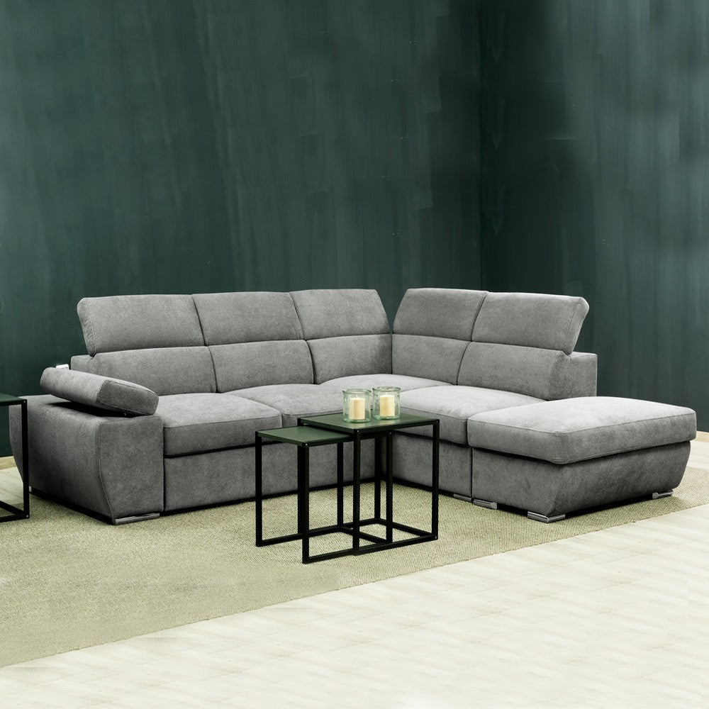 Divano letto angolare destro Arizona con poggiatesta e bracciolo regolabili con pouf contenitore in tessuto Giulia 9713